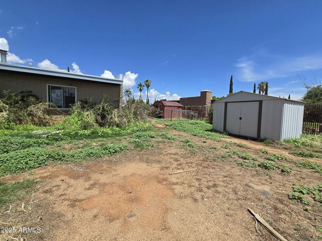 216 HIGHLAND Drive, Sierra Vista, AZ 85635
