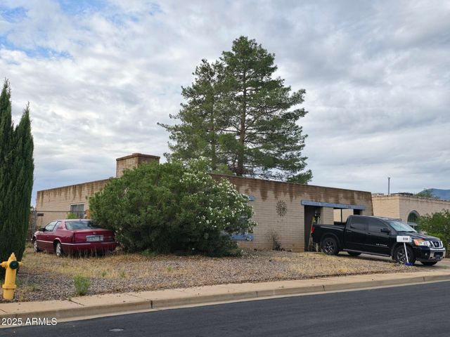 216 HIGHLAND Drive, Sierra Vista, AZ 85635