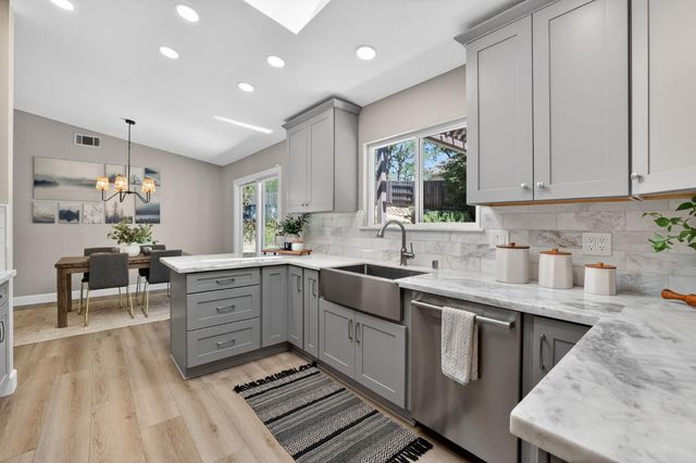 2609 Hastings Dr, Rescue, CA 95672