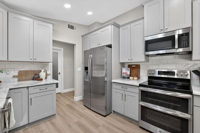 2609 Hastings Dr, Rescue, CA 95672