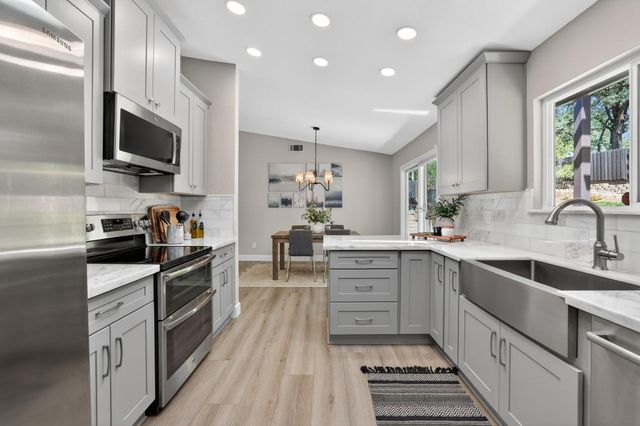 2609 Hastings Dr, Rescue, CA 95672