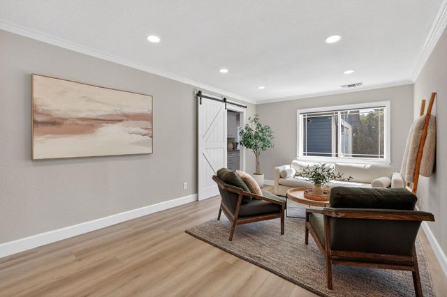 2609 Hastings Dr, Rescue, CA 95672