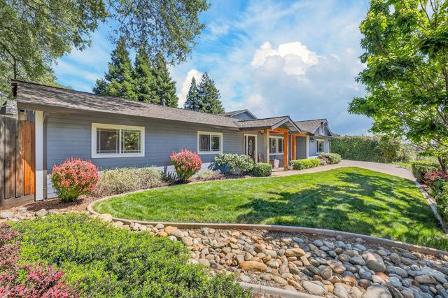 2609 Hastings Dr, Rescue, CA 95672