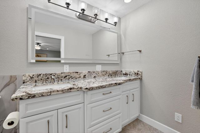 2609 Hastings Dr, Rescue, CA 95672