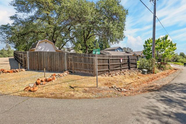 2609 Hastings Dr, Rescue, CA 95672