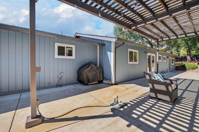 2609 Hastings Dr, Rescue, CA 95672