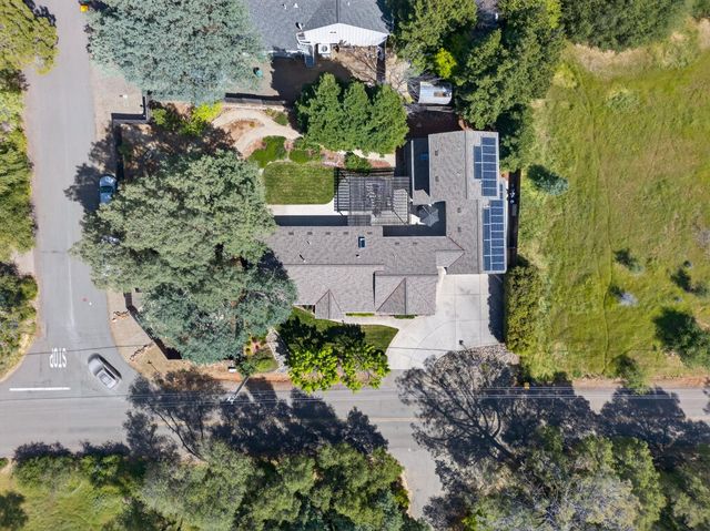 2609 Hastings Dr, Rescue, CA 95672