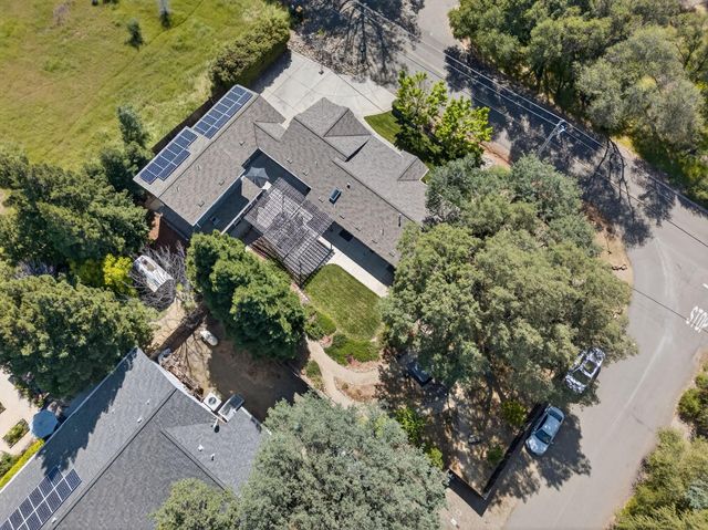 2609 Hastings Dr, Rescue, CA 95672