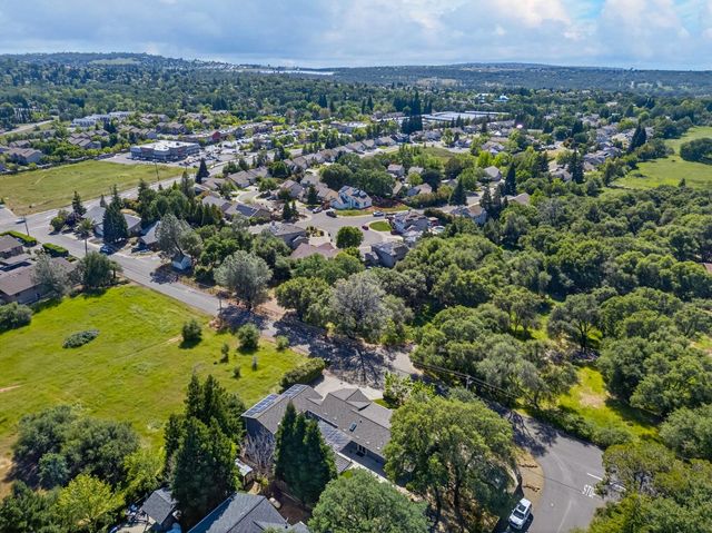 2609 Hastings Dr, Rescue, CA 95672