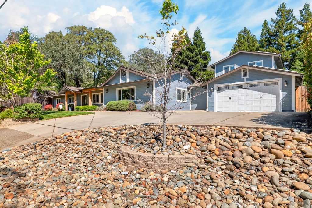 2609 Hastings Dr, Rescue, CA 95672