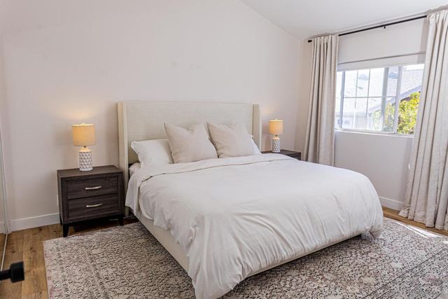 10060 Scripps Vista Way 33, San Diego, CA 92131