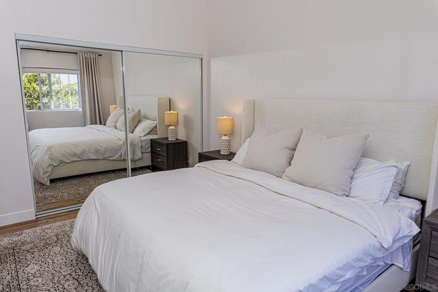 10060 Scripps Vista Way 33, San Diego, CA 92131