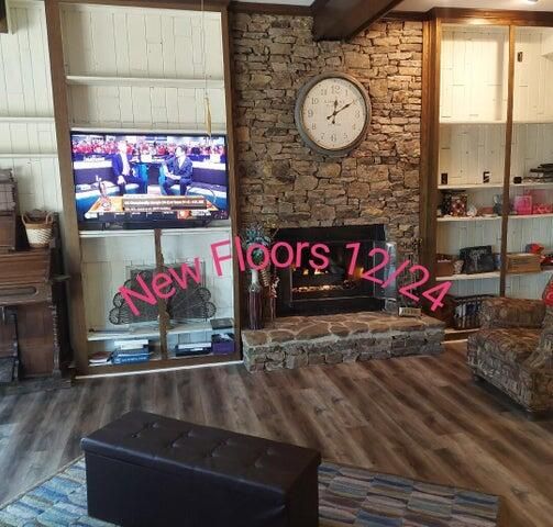 401 Pine Bluff Drive, Chattanooga, TN 37412