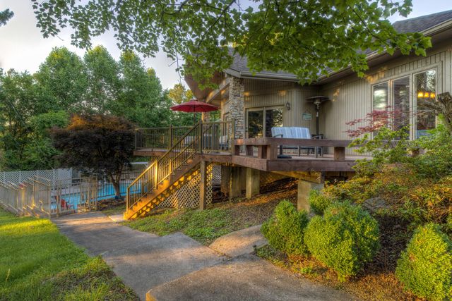 401 Pine Bluff Drive, Chattanooga, TN 37412