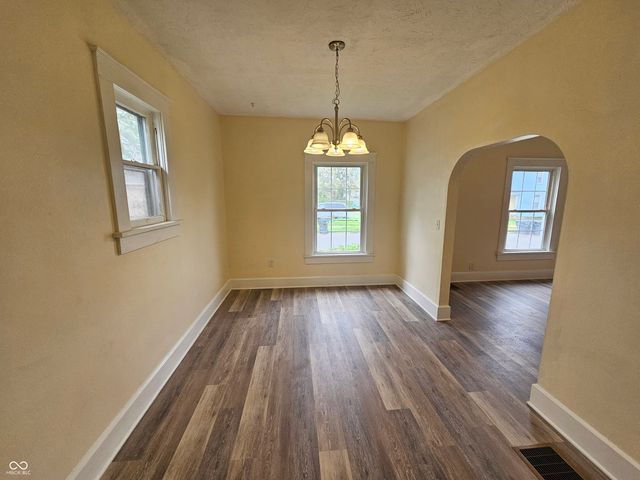 610 E 5th Street, Anderson, IN 46012