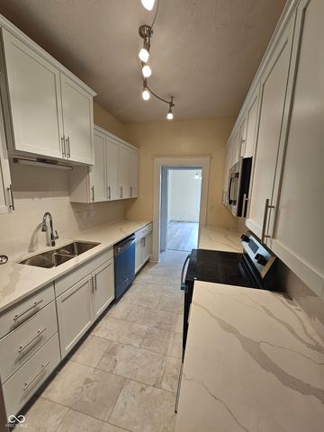 610 E 5th Street, Anderson, IN 46012
