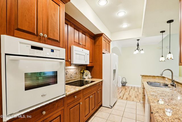 10075 GATE Parkway N 1313, Jacksonville, FL 32246