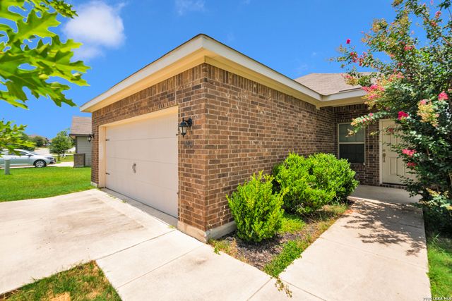10907 Airmen Dr, Converse, TX 78109