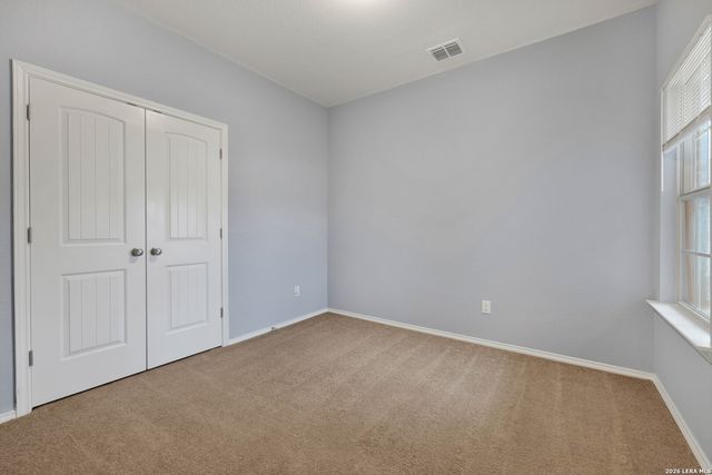 10907 Airmen Dr, Converse, TX 78109