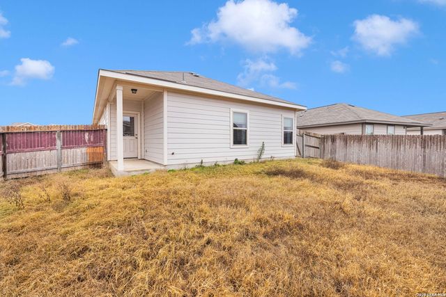 10907 Airmen Dr, Converse, TX 78109