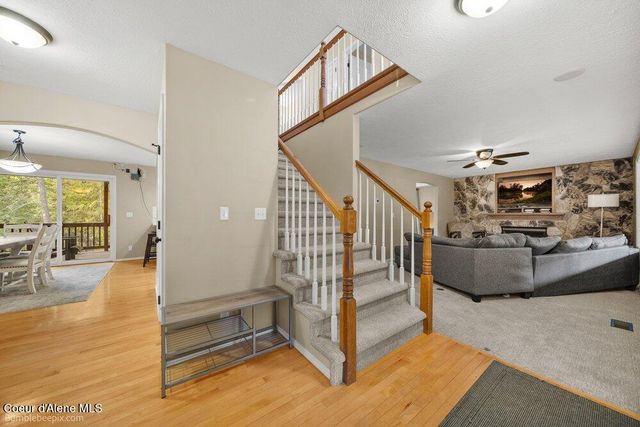 15951 N Pinewood Way, Hayden, ID 83835