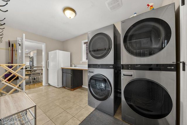 15951 N Pinewood Way, Hayden, ID 83835