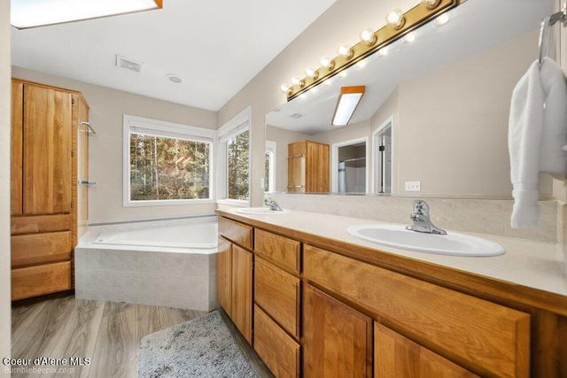 15951 N Pinewood Way, Hayden, ID 83835