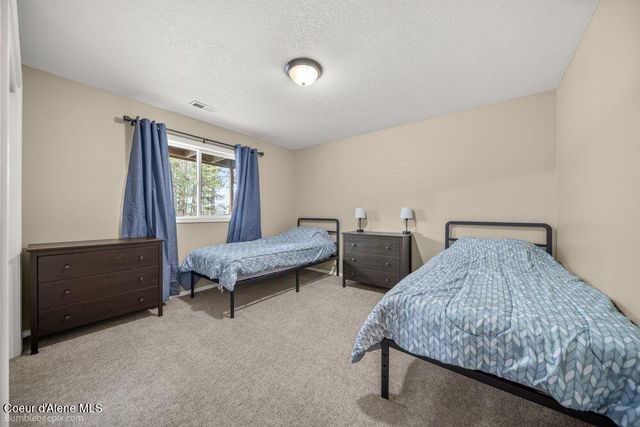 15951 N Pinewood Way, Hayden, ID 83835