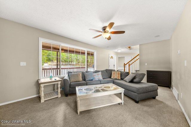 15951 N Pinewood Way, Hayden, ID 83835