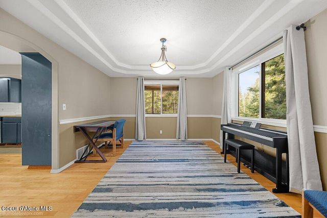 15951 N Pinewood Way, Hayden, ID 83835