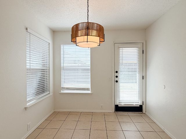 8516 Auburn Drive, Fort Worth, TX 76123
