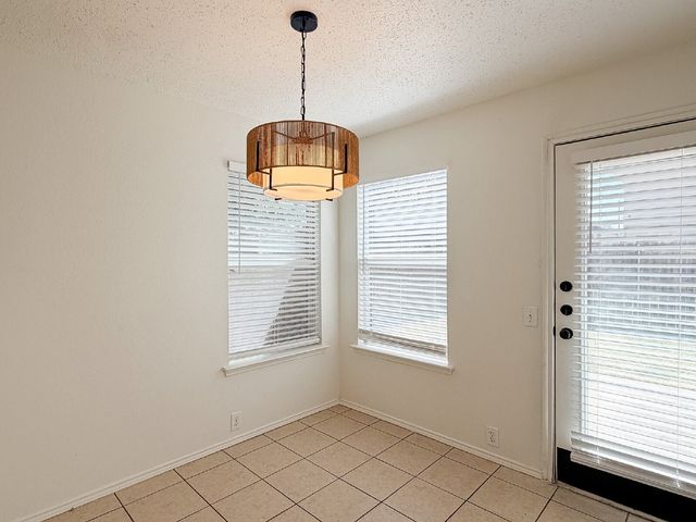 8516 Auburn Drive, Fort Worth, TX 76123