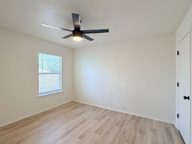 8516 Auburn Drive, Fort Worth, TX 76123