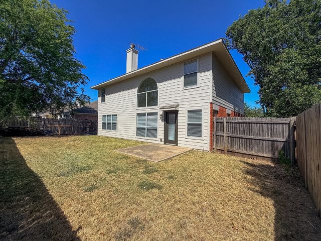 8516 Auburn Drive, Fort Worth, TX 76123