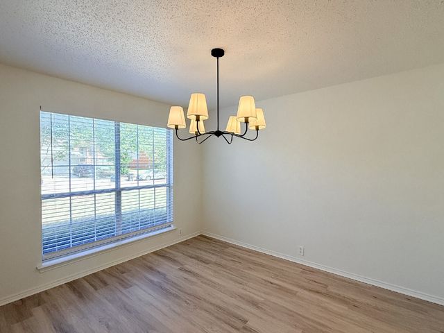 8516 Auburn Drive, Fort Worth, TX 76123