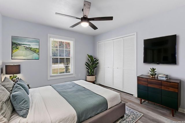 7613 LEAFY HOLLOW CT, Live Oak, TX 78233