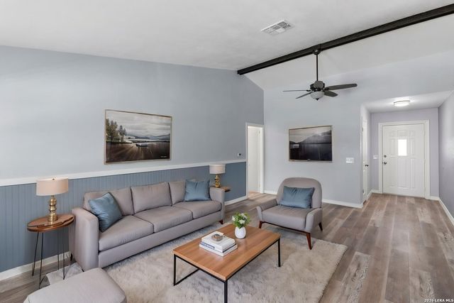 7613 LEAFY HOLLOW CT, Live Oak, TX 78233