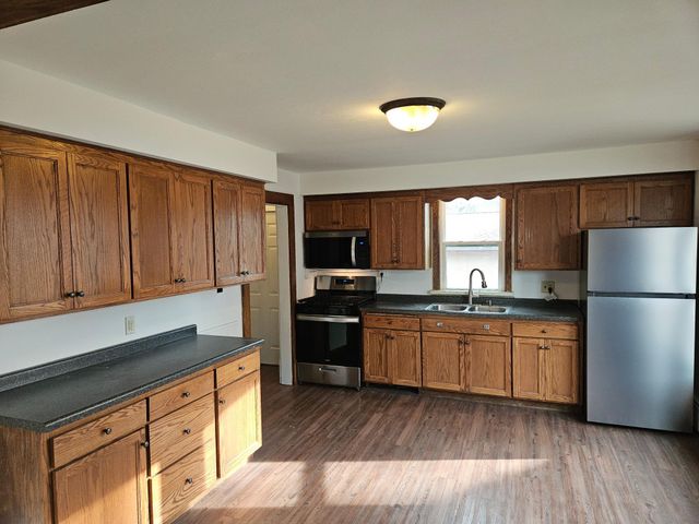 532 Range Street, North Mankato, MN 56003