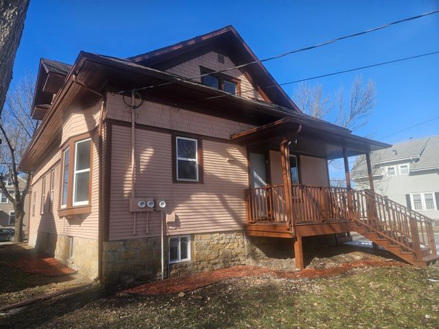 532 Range Street, North Mankato, MN 56003