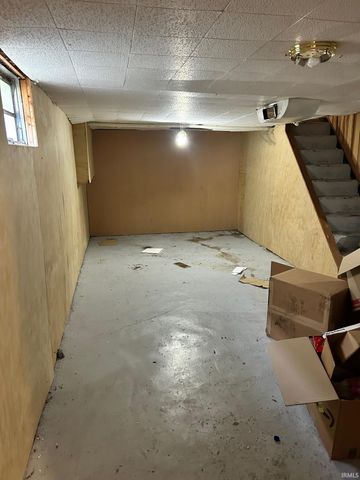 2710 Hartzer Street, South Bend, IN 46628