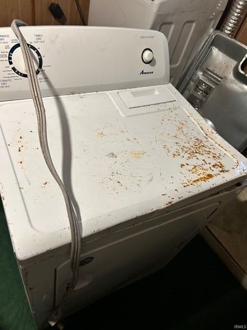 2710 Hartzer Street, South Bend, IN 46628