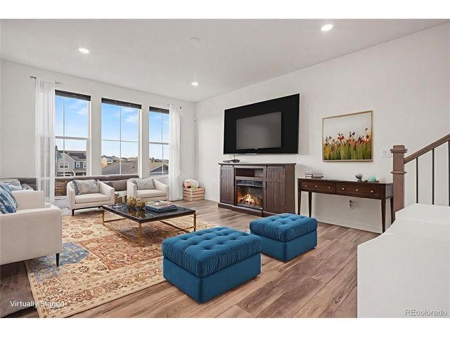 1053 High Point Trl, Elizabeth, CO 80107