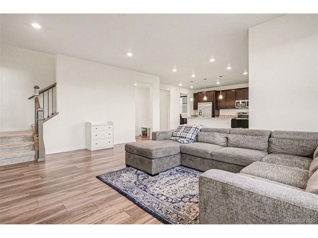 1053 High Point Trl, Elizabeth, CO 80107