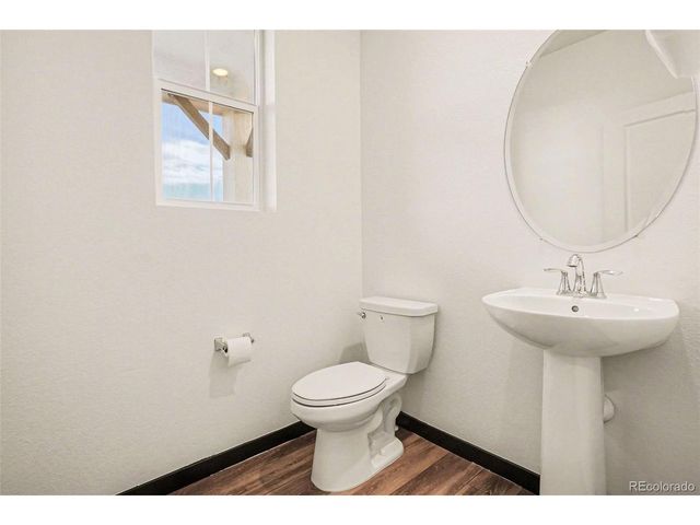 1053 High Point Trl, Elizabeth, CO 80107