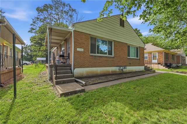 1532 S Ash Avenue, Independence, MO 64052
