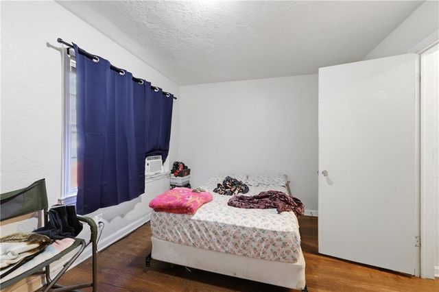 1532 S Ash Avenue, Independence, MO 64052