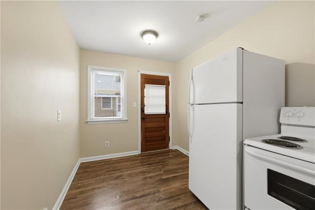 1532 S Ash Avenue, Independence, MO 64052