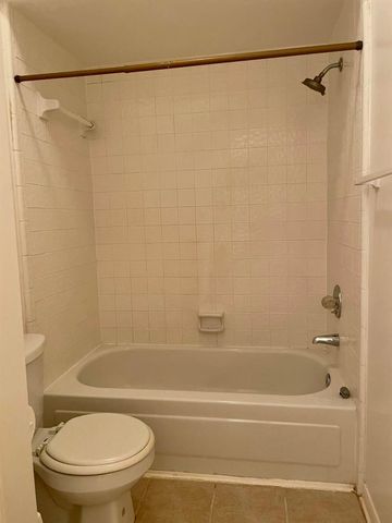 14527 Circlewood Way, Houston, TX 77062