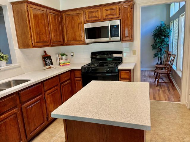 14527 Circlewood Way, Houston, TX 77062