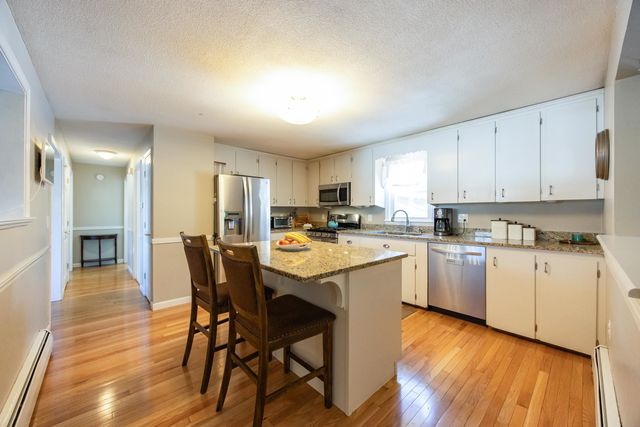 9 Leslie Lane, Nashua, NH 03062